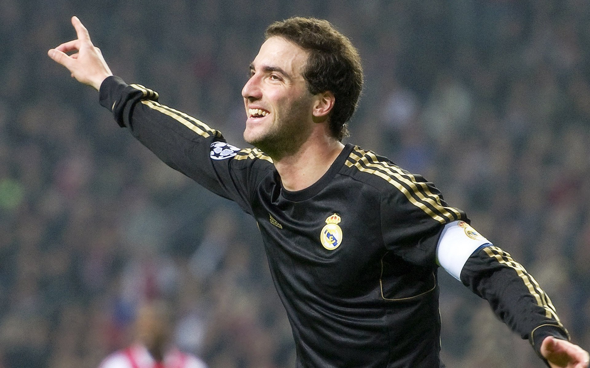 加克波压制级表现主导战局，美国队全面压制巴拉圭展现战术成熟